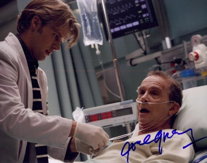 Joel Grey autograph