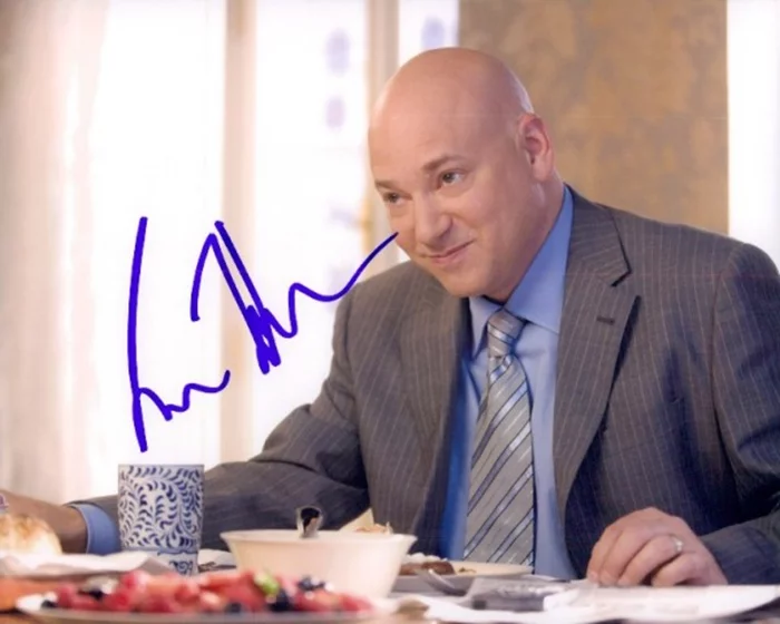 Evan Handler autograph
