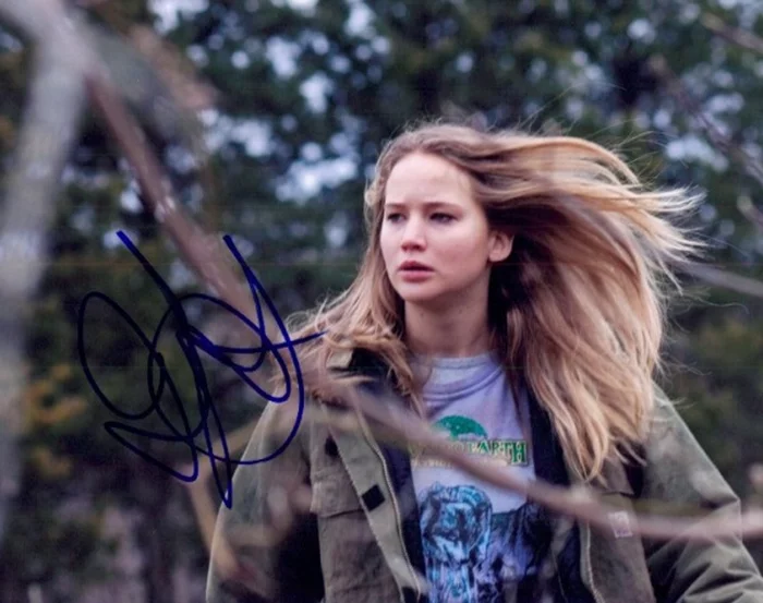 Jennifer Lawrence autograph