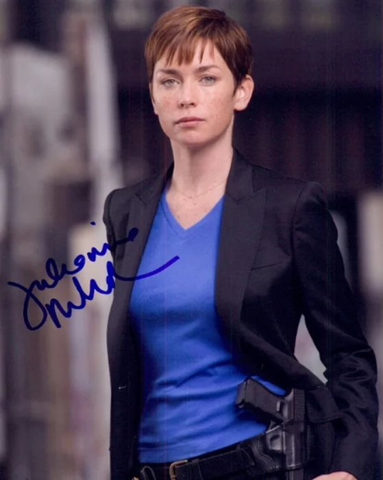 Julianne Nicholson autograph