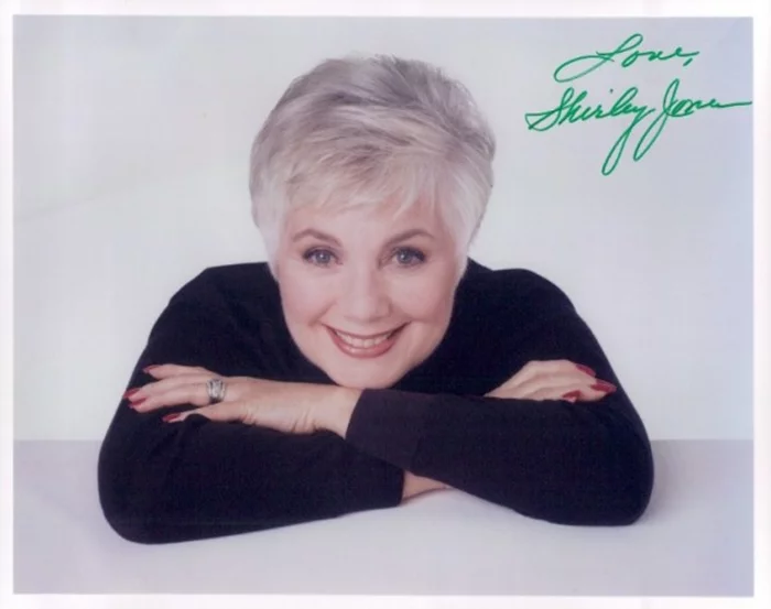 Shirley Jones autograph