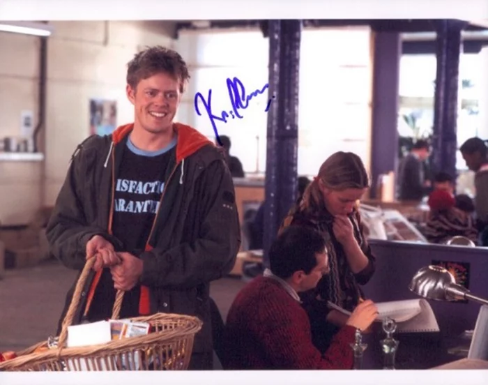 Kris Marshall autograph