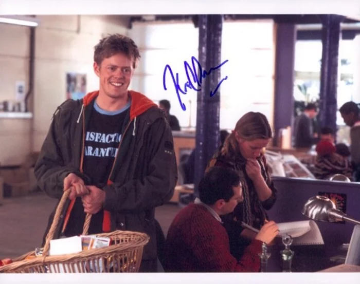 Kris Marshall autograph