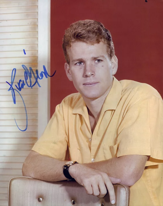 Ryan O'Neal autograph
