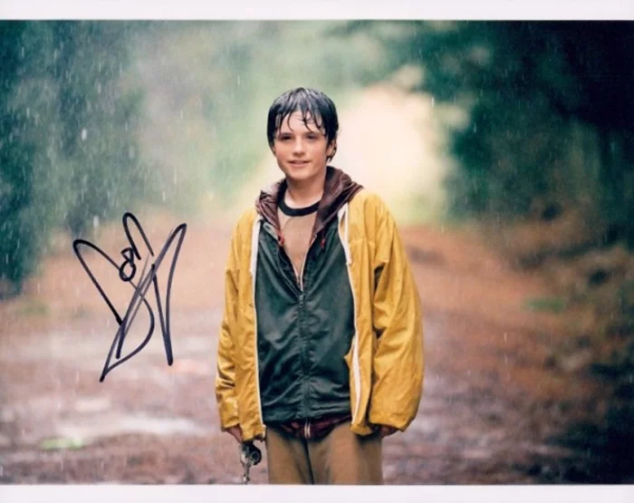 Josh Hutcherson autograph