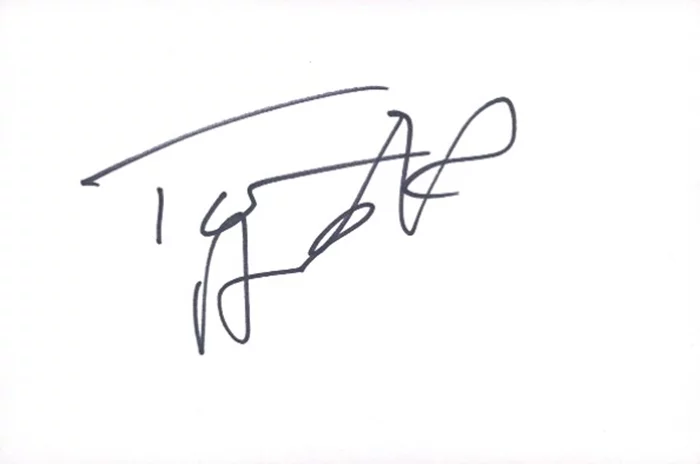 Tom Arnold autograph
