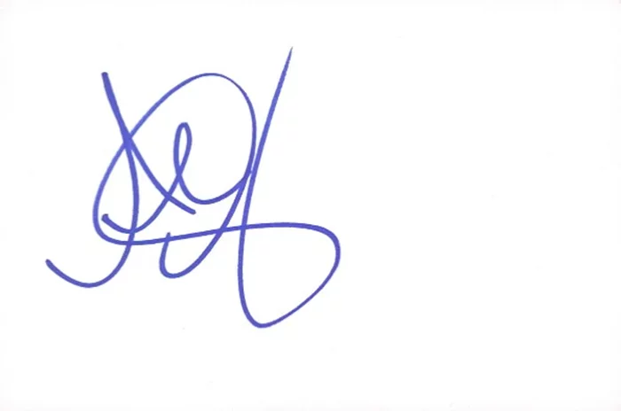 Alana Curry autograph