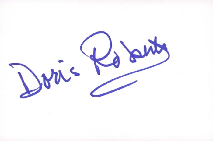 Doris Roberts autograph