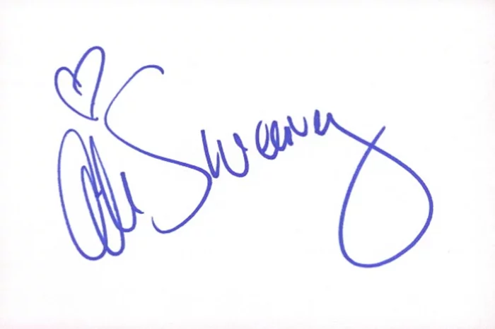 Alison Sweeney autograph