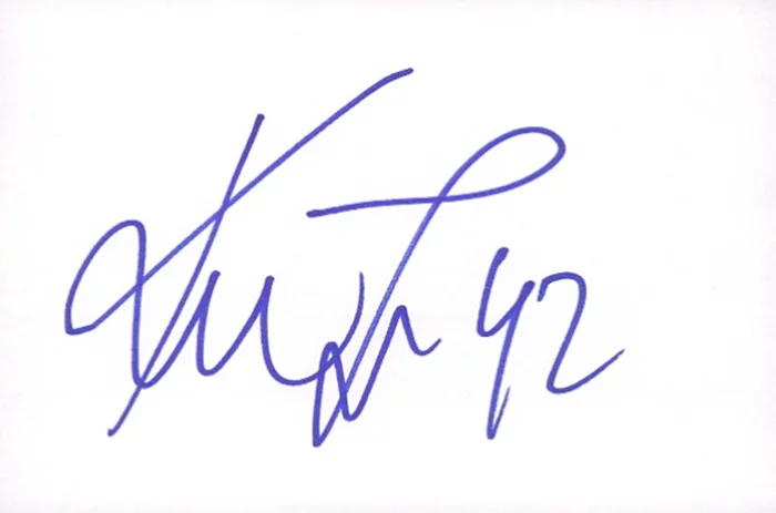Kevin Love autograph