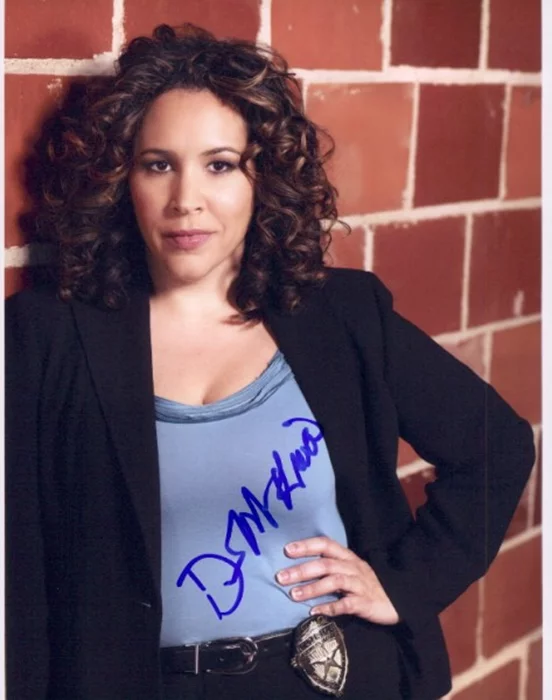 Diana Maria Riva autograph