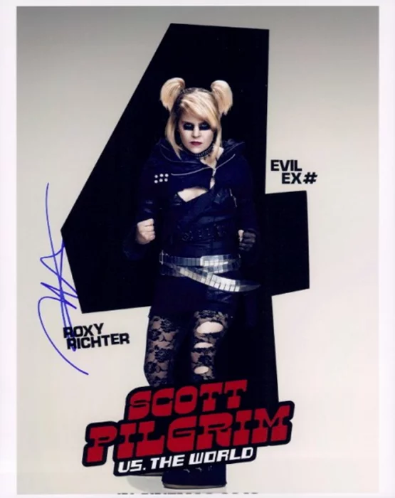 Mae Whitman autograph
