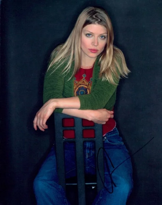 Amber Benson autograph