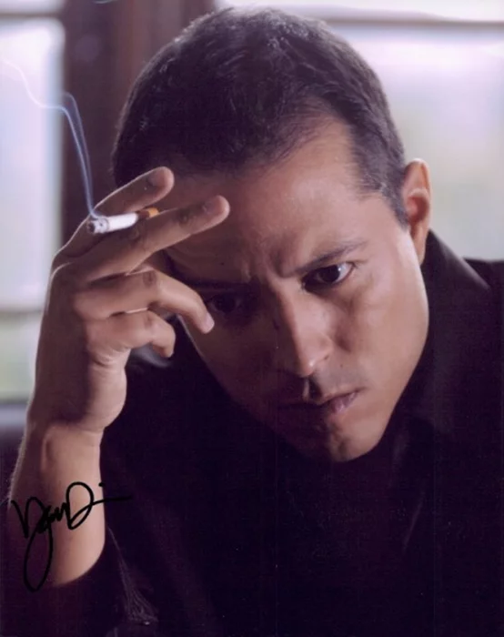 Yancey Arias autograph