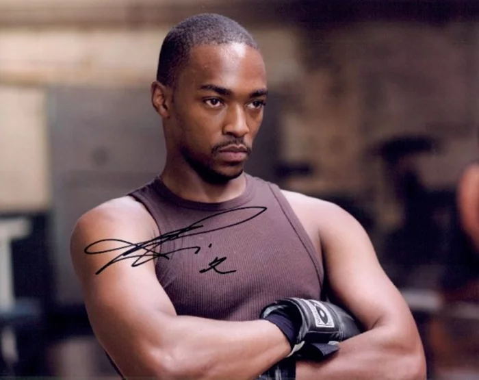 Anthony Mackie autograph