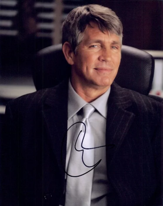 Eric Roberts autograph