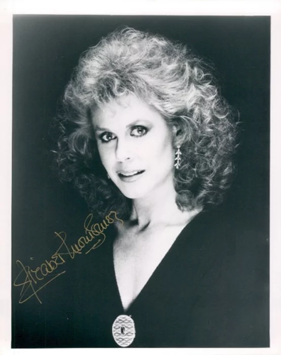 Elizabeth Montgomery autograph
