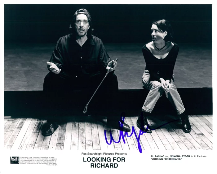Winona Ryder autograph