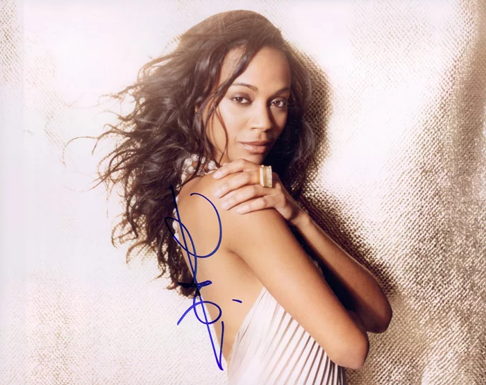 Zoe Saldana autograph