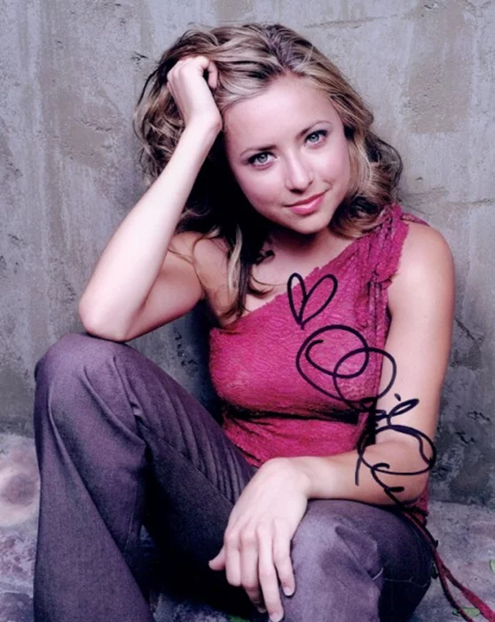Christine Lakin autograph
