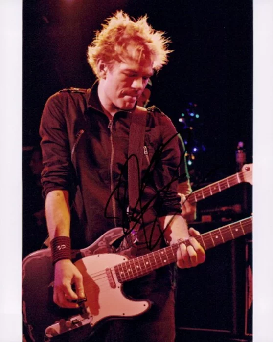 Deryck Whibley autograph