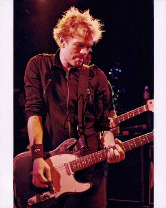 Deryck Whibley autograph