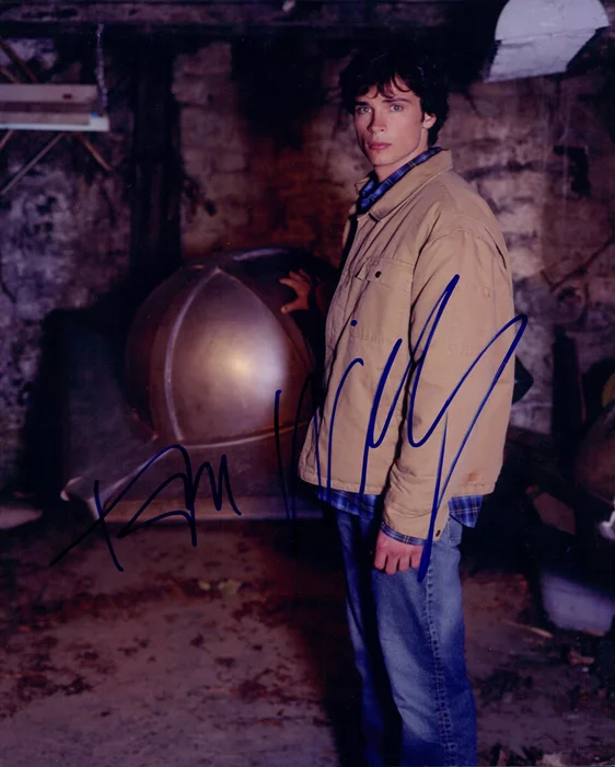 Tom Welling autograph