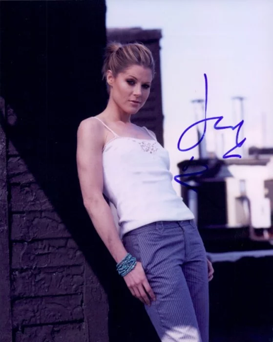 Julie Bowen autograph