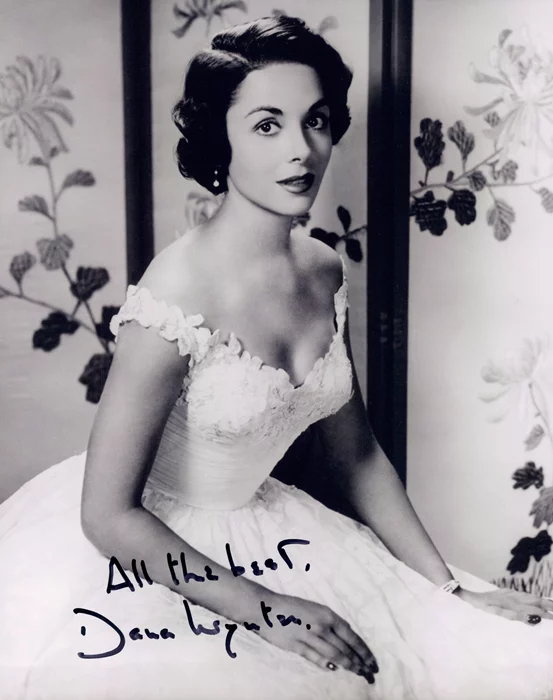 Dana Wynter autograph