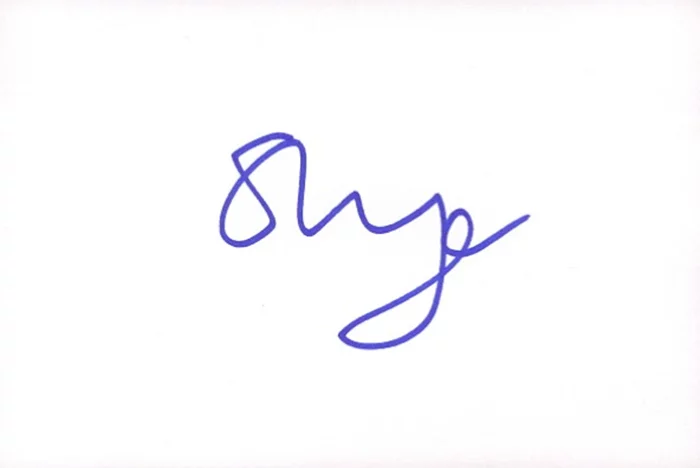 Sonya Walger autograph