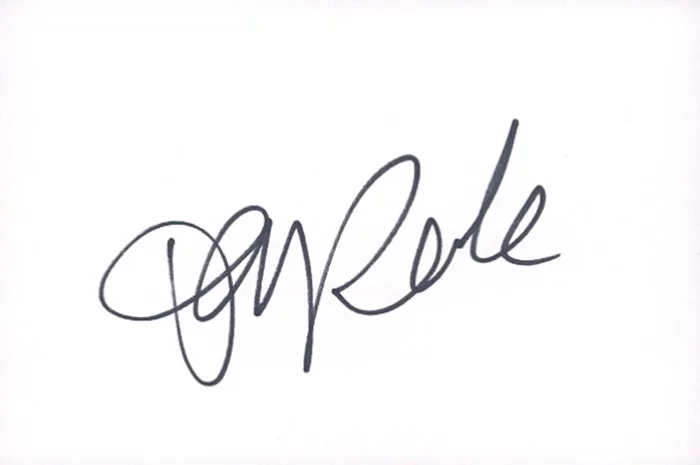 Tania Raymonde autograph