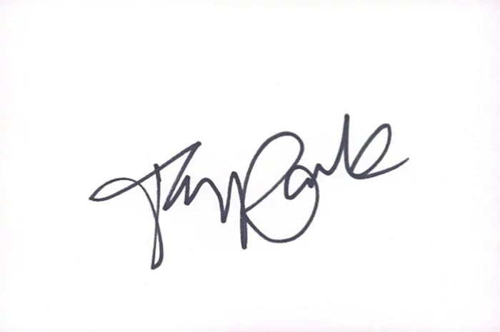Tania Raymonde autograph
