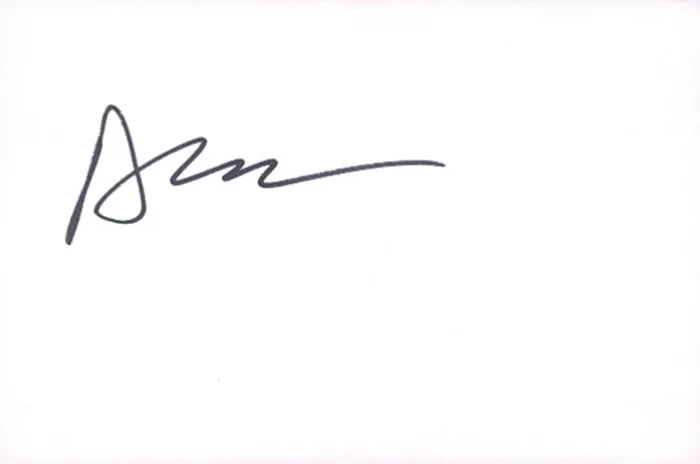 Alec Mazo autograph