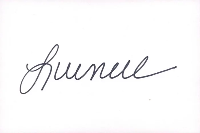 Luenell autograph
