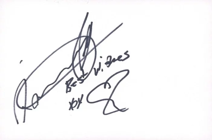 Q'Orianka Kilcher autograph