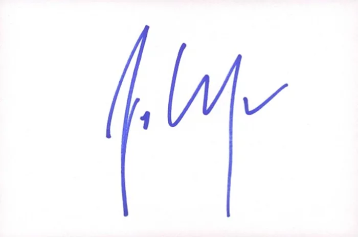 Josh Gad autograph