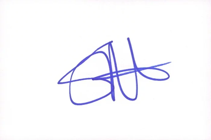 Sam Huntington autograph