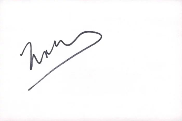 Mickey Madden autograph