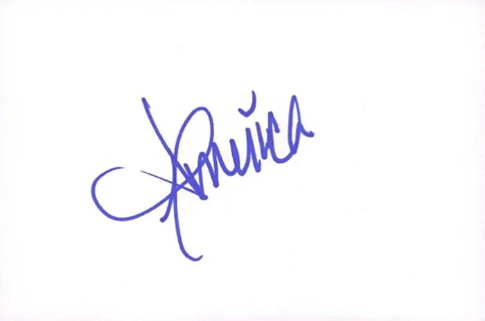 America Olivo autograph