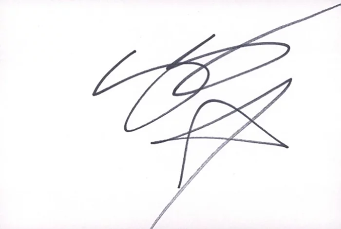 Suzanne Stokes autograph