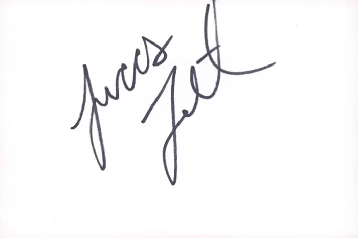 Lucas Till autograph