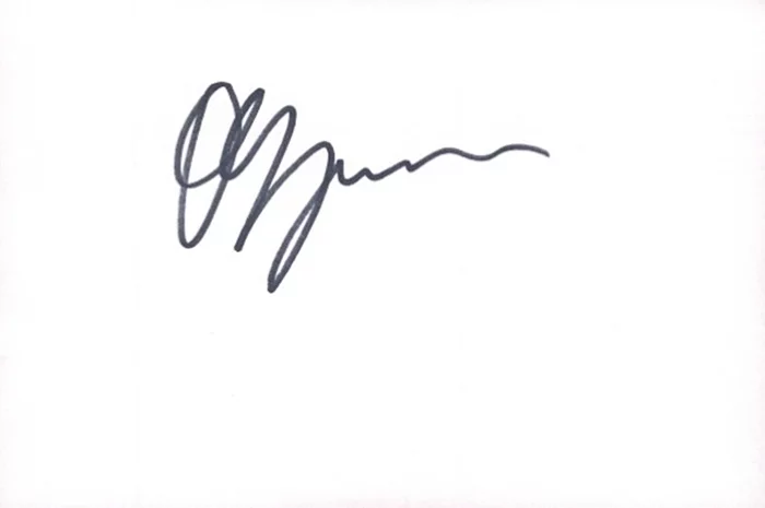 Owain Yeoman autograph