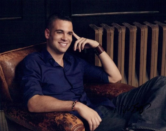 Mark Salling autograph