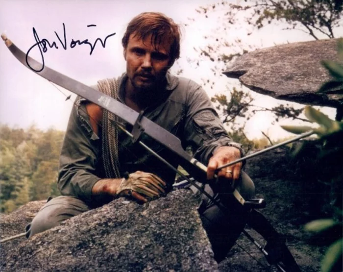 Jon Voight autograph