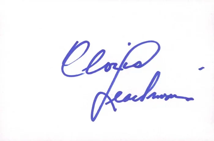 Cloris Leachman autograph