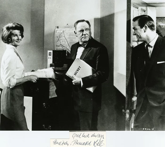 Bernard Lee autograph