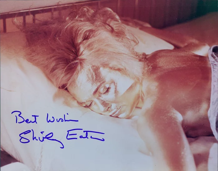 Shirley Eaton autograph