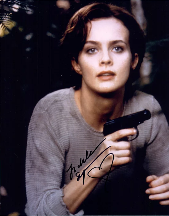 Izabella Scorupco autograph