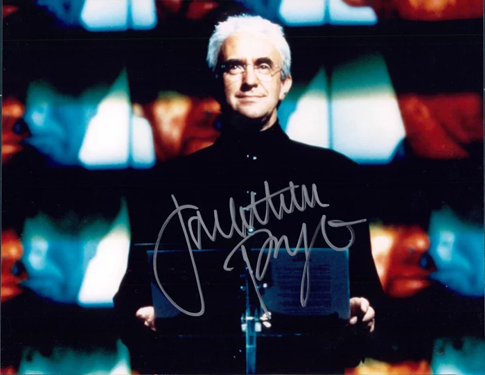 Jonathan Pryce autograph