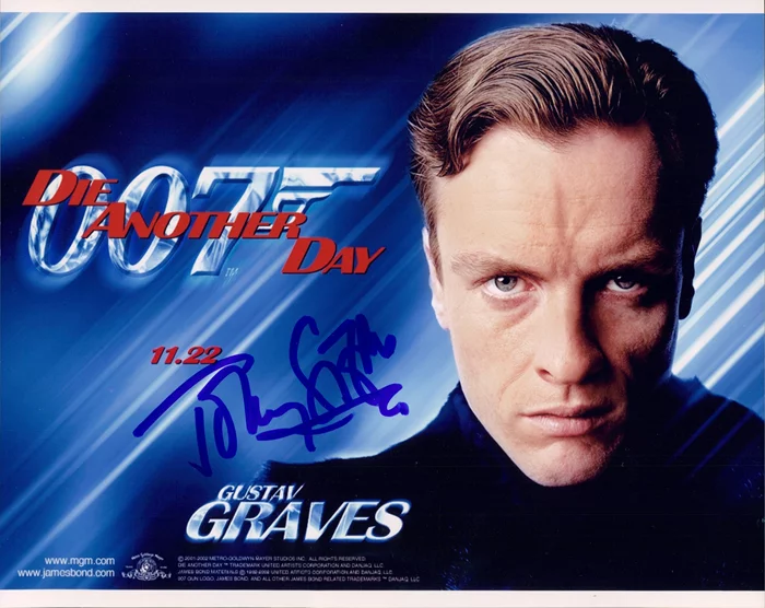 Toby Stephens autograph